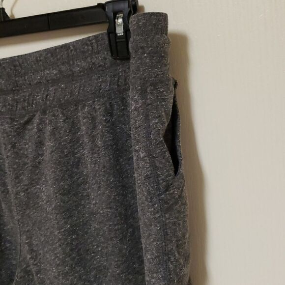 🌹Champion Gray Shorts sz 2XL - Picture 3 of 8